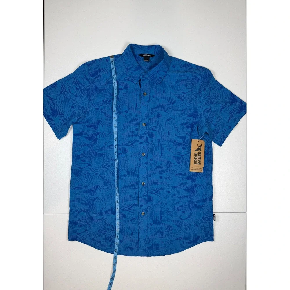 Eddie Bauer Mens Blue Perforated Short Sleeve Button Up Shirt Pocket Small NWT